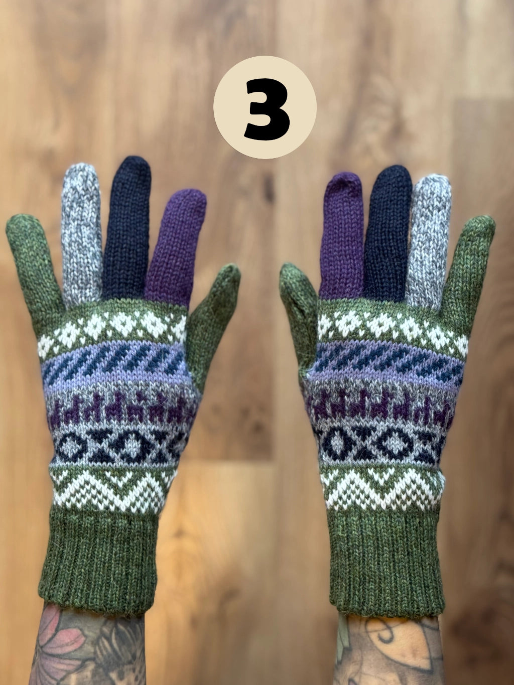 Rękawiczki pięciopalczaste - odcienie zieleni /różne wzory