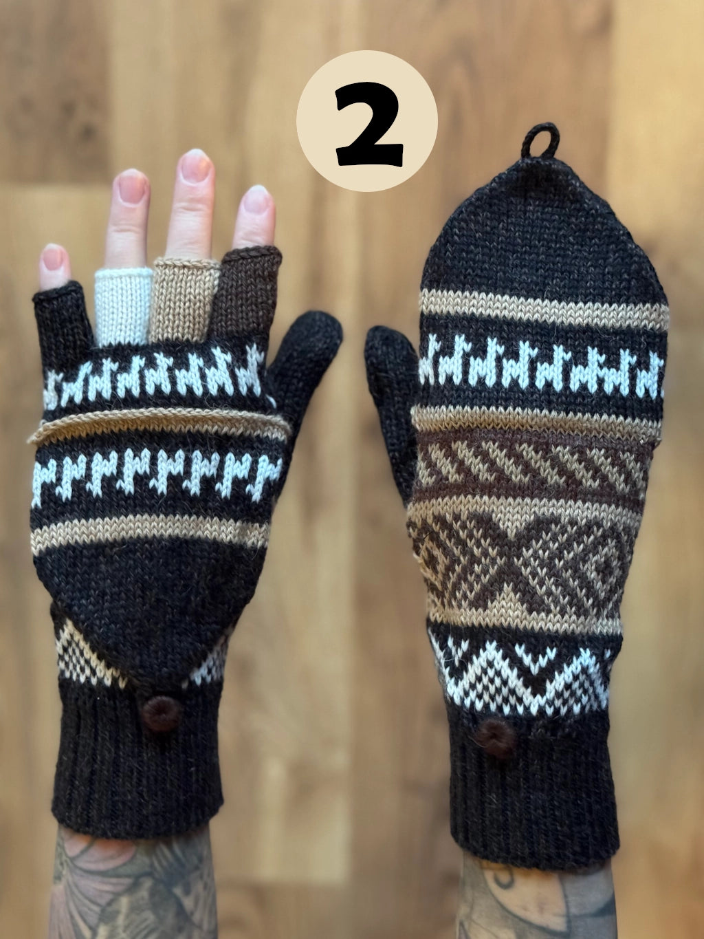 Rękawiczki z klapką - odcienie beżów i brązów / różne wzory