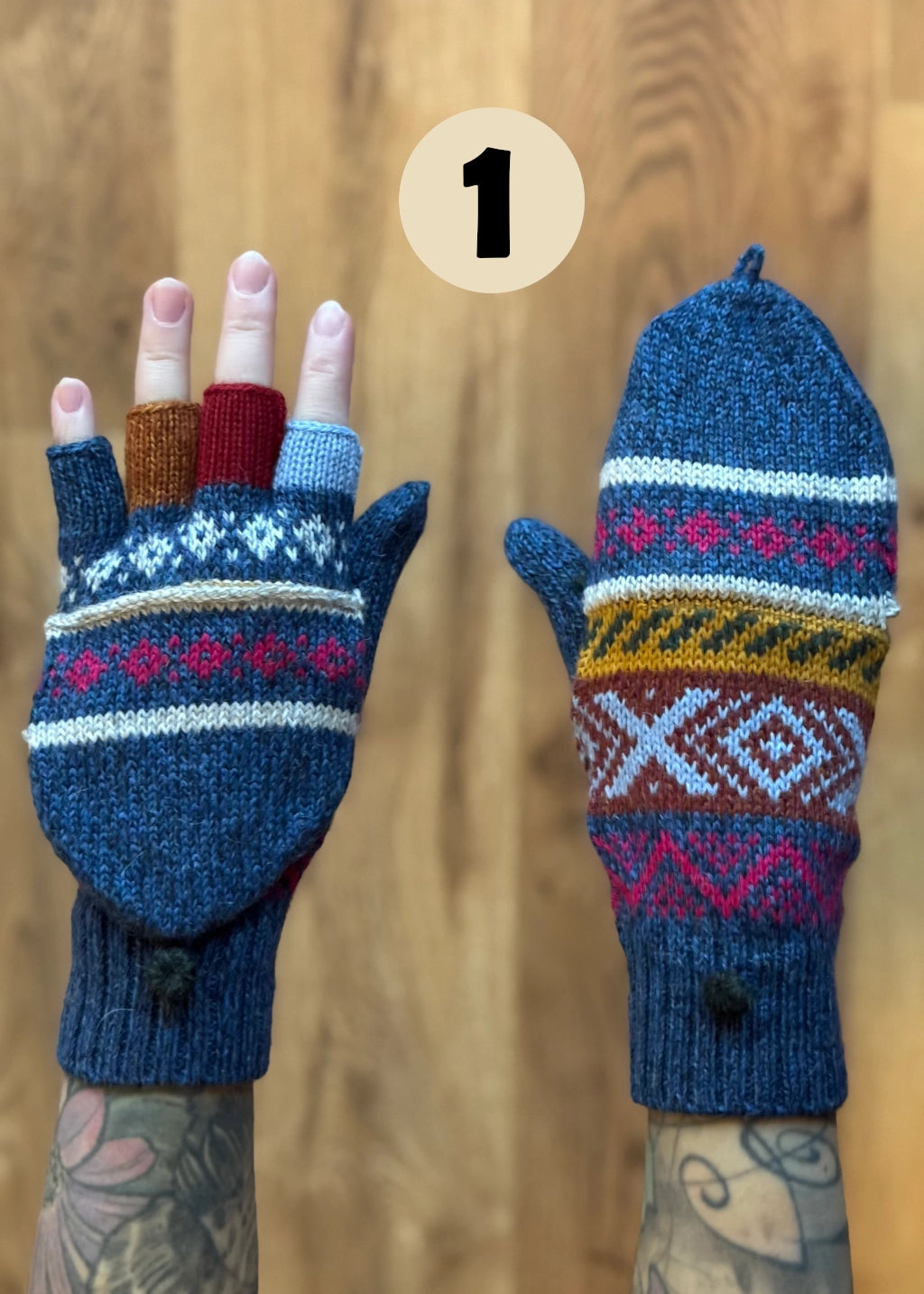 Rękawiczki z klapką - odcienie niebieskiego / różne wzory