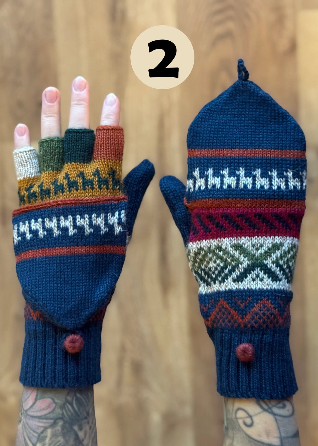 Rękawiczki z klapką - odcienie niebieskiego / różne wzory