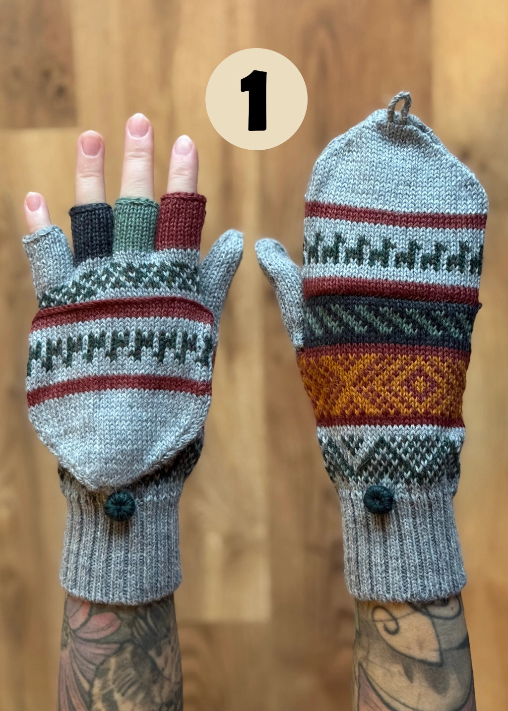 Rękawiczki z klapką - odcienie szarości / różne wzory